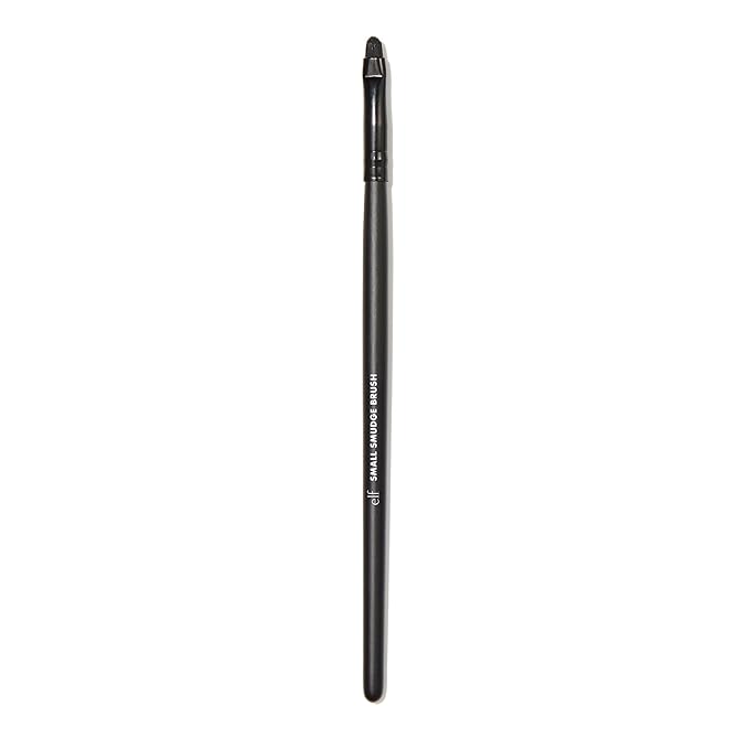 e.l.f. Small Smudge Brush for Precision Eyeshadow and Eyeliner, Synthetic