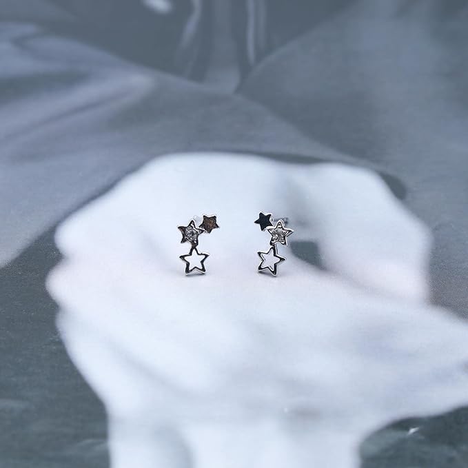 Bohemia Star Climber Crawler Earrings Silver Crystal Star Ear Climber Earrings Cluster Star Studs Earring Festival Earrings Jewelry for Women and Girls (Silver)