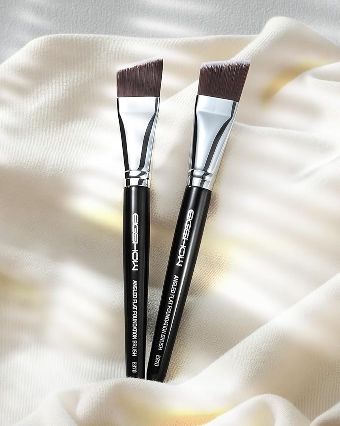 EIGSHOW Angled Flat Foundation Brush, Vegan Synthetic Bristles, Streak Free Application, Face Makeup Brush For Blending Liquid, Cream, Face Mask (E870)